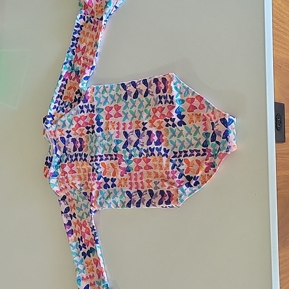 UPF 50 Bell sleeve suit - Picture 4 of 5